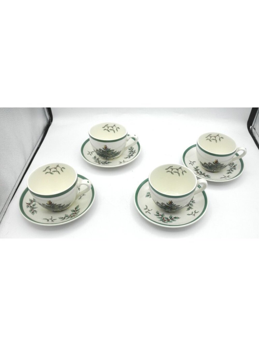 Christmas Tree by Spode Flat Cup & Saucer Set of 4 Pattern Code: SP CHT England